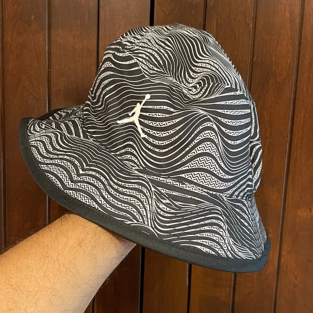 Bucket hat - Picture 5 of 8